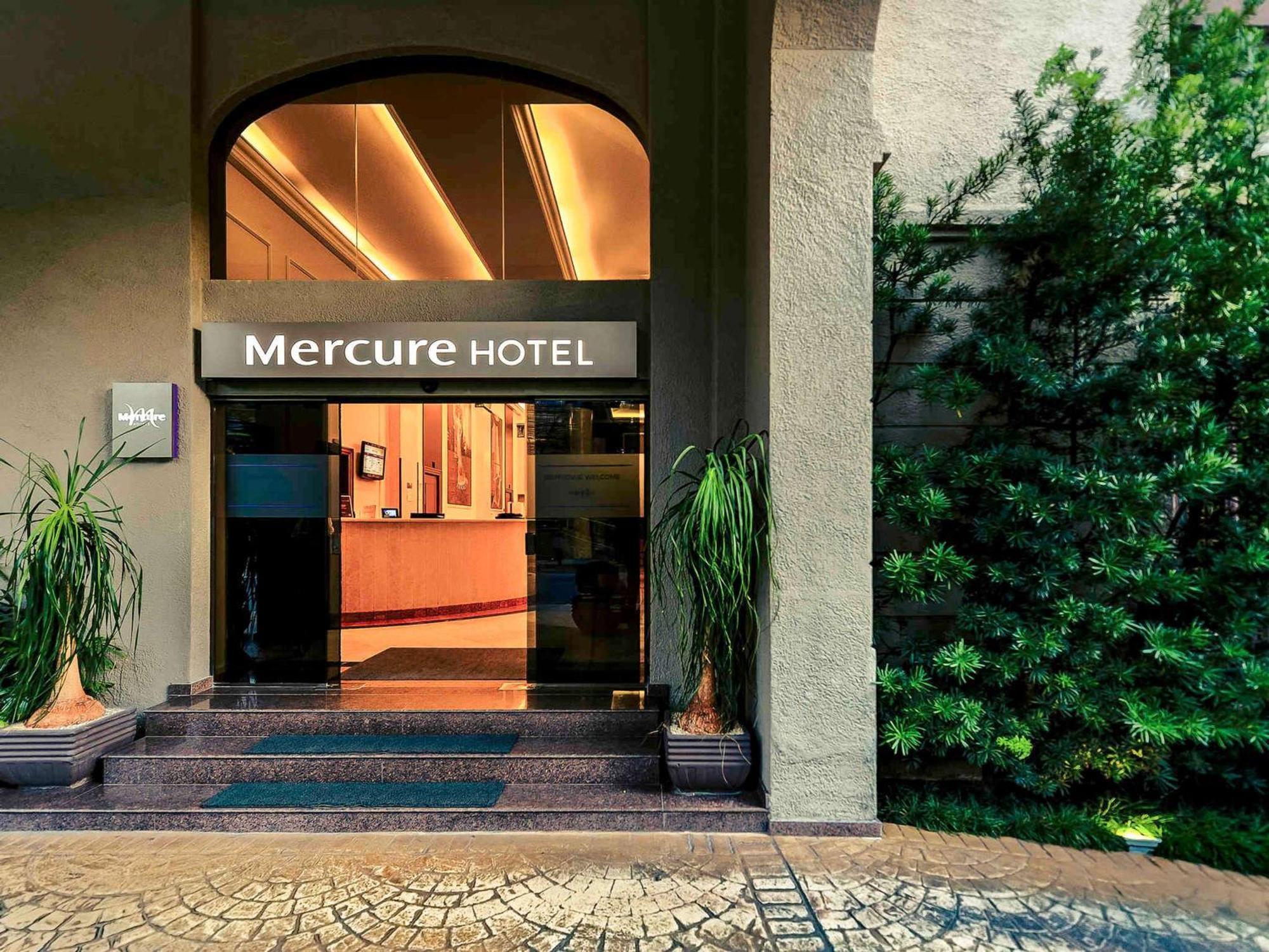 Mercure Sao Paulo Jk Hotel Exterior photo